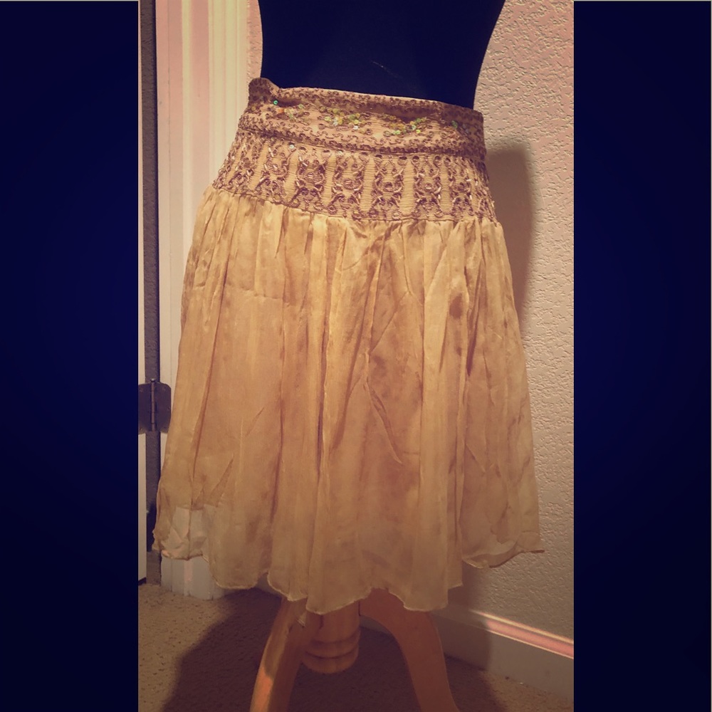 Forever 21 gold/tan chiffon skirt